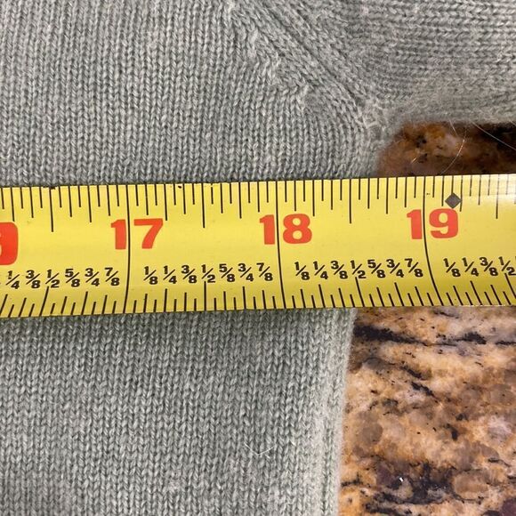 Samantha Taylor Light Green Turtleneck Pullover Sweater - Picture 7 of 8